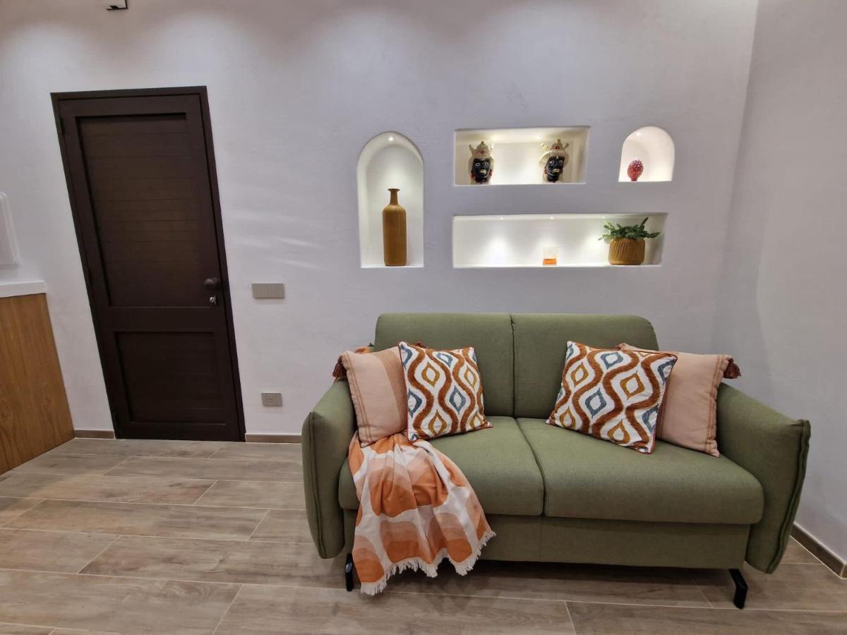 Holiday home Ossidiana Rossa Elegant Vulcano *